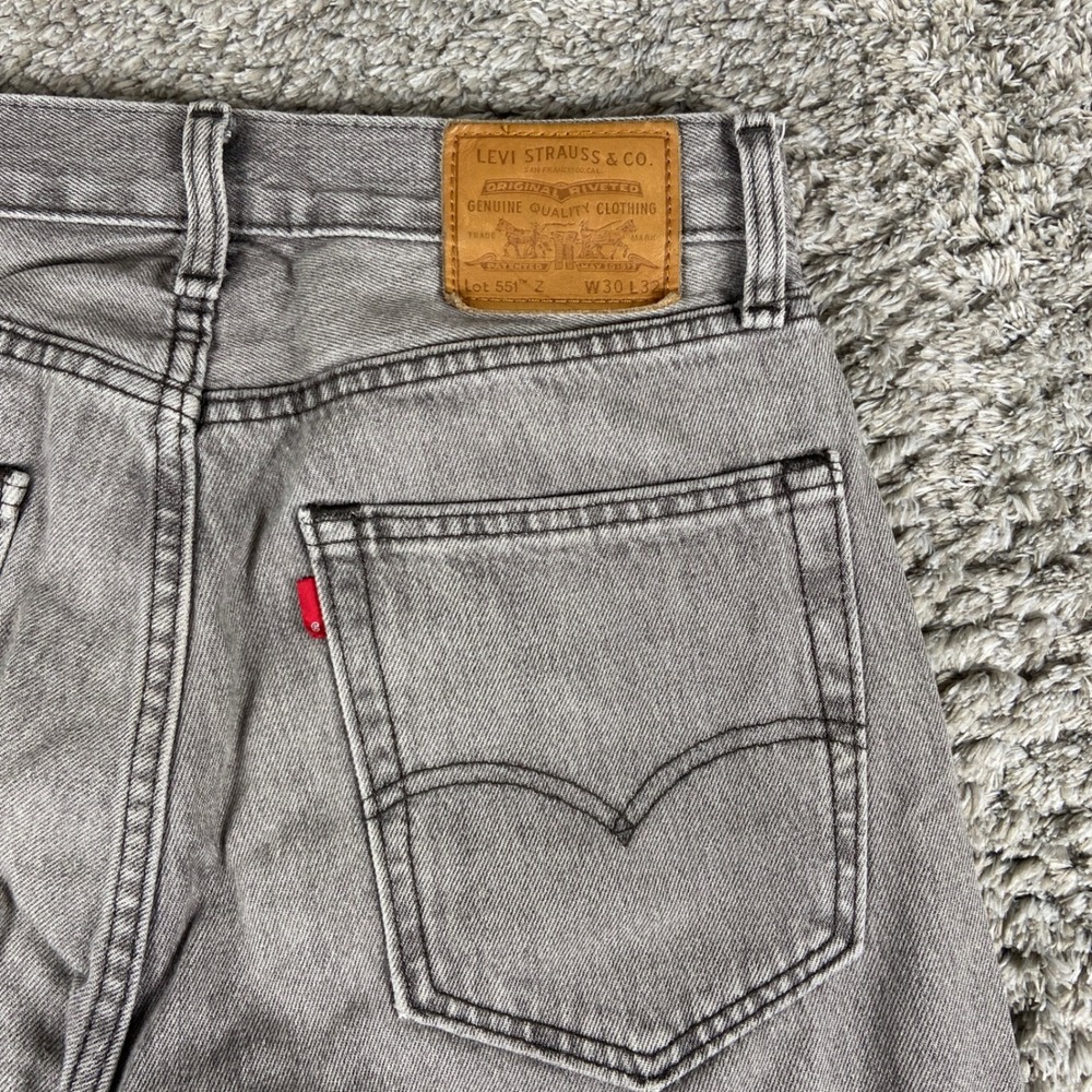Levi‎ 551 Z Premium Jeans Mens 30x32 Grey Denim Relaxed Straight Leg Cotton Pant